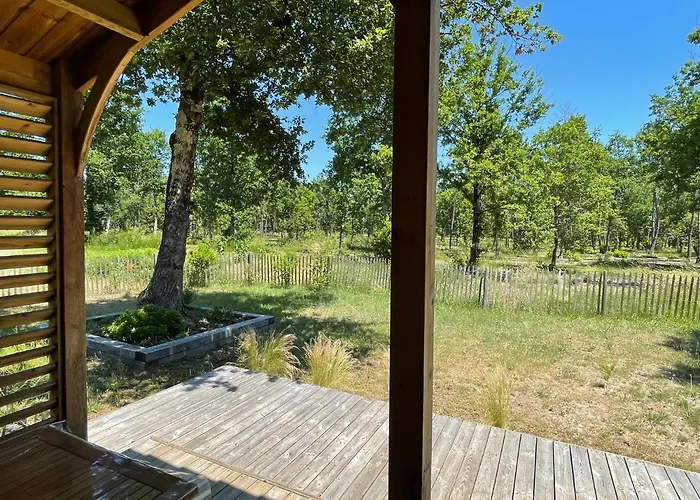 Au Calme Dans La Pinede *